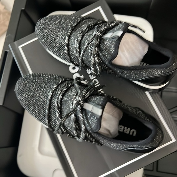 NEW Urban Sport Mara Sneakers Size 7 - Picture 2 of 5